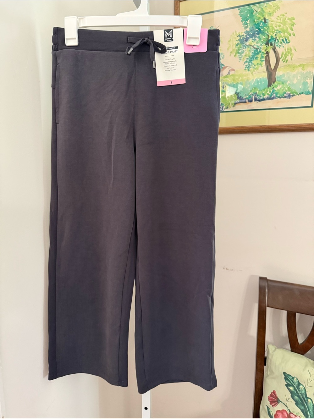 Members Mark Sandwash Crop Pants. NWT. Size Small.